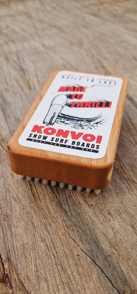 KONVOI powsurf snowsurfing wax brush