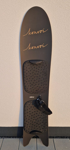 KONVOI favor 147 black powsurfer modern snurfer fast control bindingfree bindingless snowsurfing powdersurfing premium quality high speed weapon