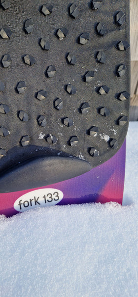 KONVOI size board name detail fork 133 high tech snurfer snow surf board close up