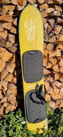 KONVOI TROU 147 Powdersurfboard yellow resin